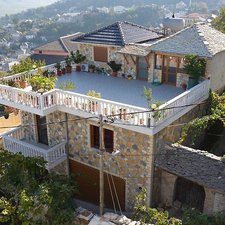 Guest House Memushi Gjirokastër Exterior foto