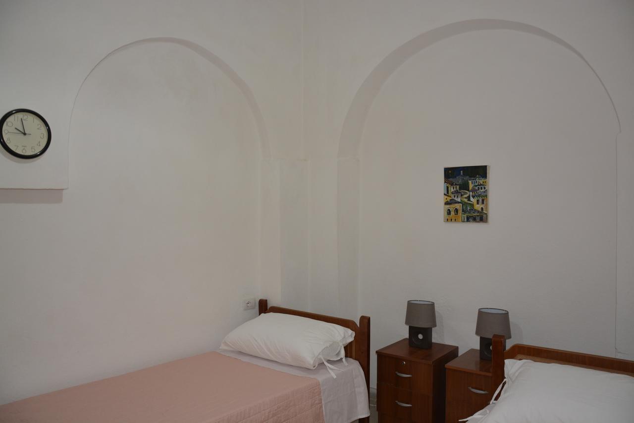 Guest House Memushi Gjirokastër Exterior foto